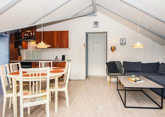 Semesterbostad 6 Person In Give-by Traum Give