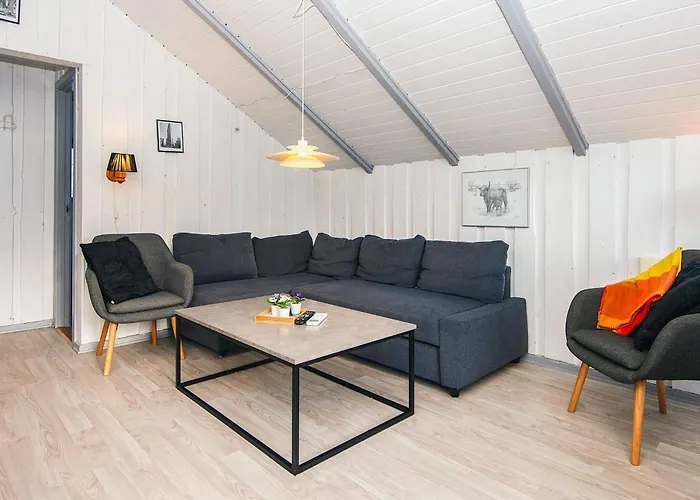 6 Person In Give-by Traum Give